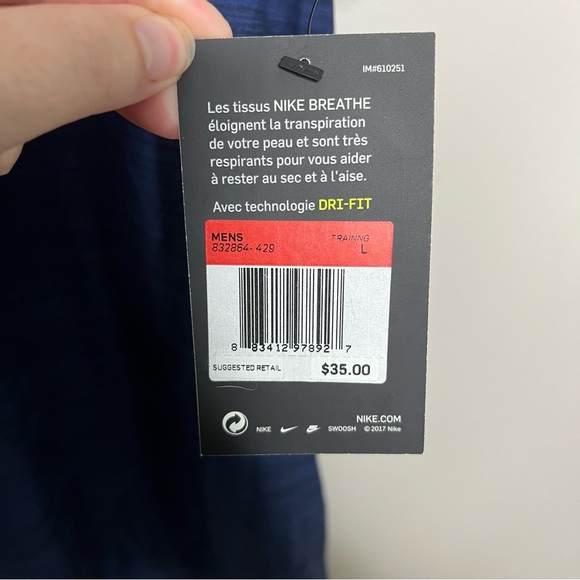 NWT Nike Dri Fit Navy Blue Tee - size large - Picture 5 of 5